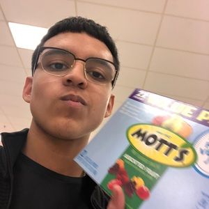 Meet your Posher, Christopher